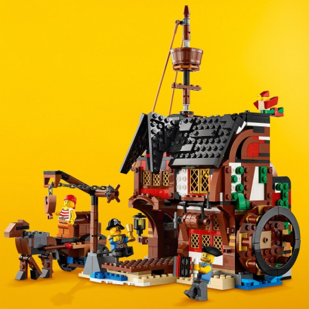 Конструктор Lego 31109 Creator Пиратский корабль